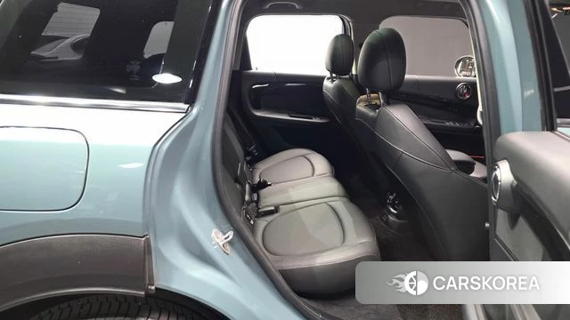 Mini Cooper Countryman 2022 Светло-серебряный цвет из Кореи, фото 3