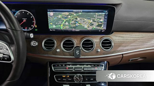 Mercedes-Benz E-Class W213 2020 Белый из Кореи, фото 3