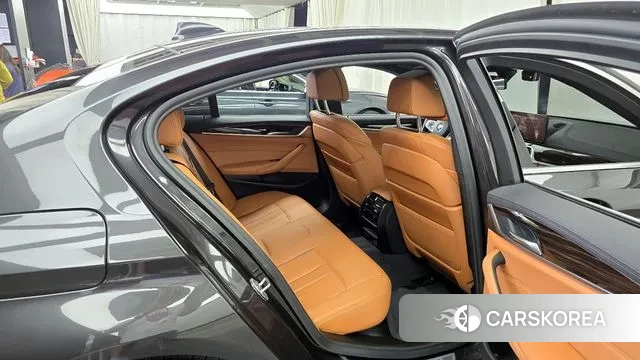 BMW 5 Series (G30) 2021 Серый из Кореи, фото 3