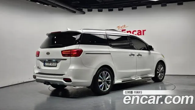 Kia The New Carnival 2019 Белый из Кореи, фото 3