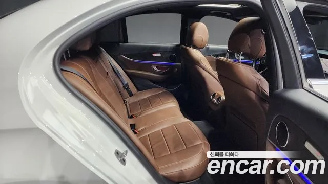 Mercedes-Benz E-Class W213 2021 Белый из Кореи, фото 3