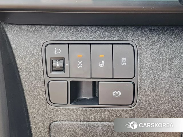 Hyundai Staria 2023 Белый из Кореи, фото 3