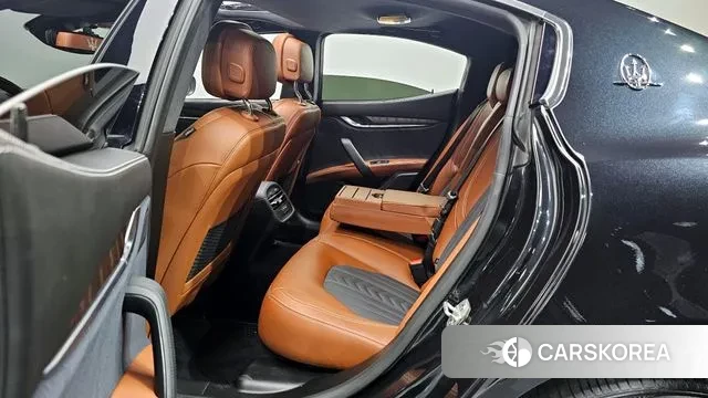 Maserati Ghibli 2018 Черный из Кореи, фото 3