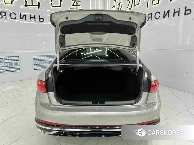 Volkswagen Sagitar 2022 Серебристо-серый из Китая, фото 3