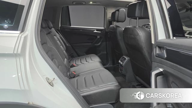 Volkswagen Tiguan second Generation 2021 Белый из Кореи, фото 3
