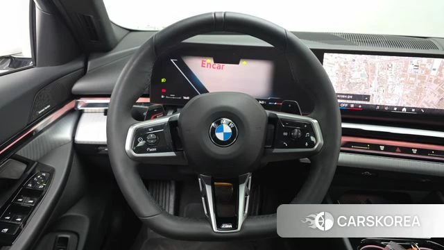 BMW 5 Series (G60) 2025 Белый из Кореи, фото 3