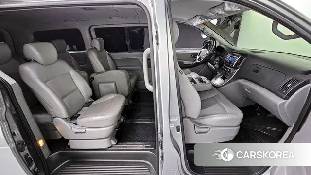 Hyundai The New Grand Starex 2020 Серебристо-серый из Кореи, фото 3