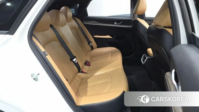 Kia K5 3rd generation 2022 Белый из Кореи, фото 3