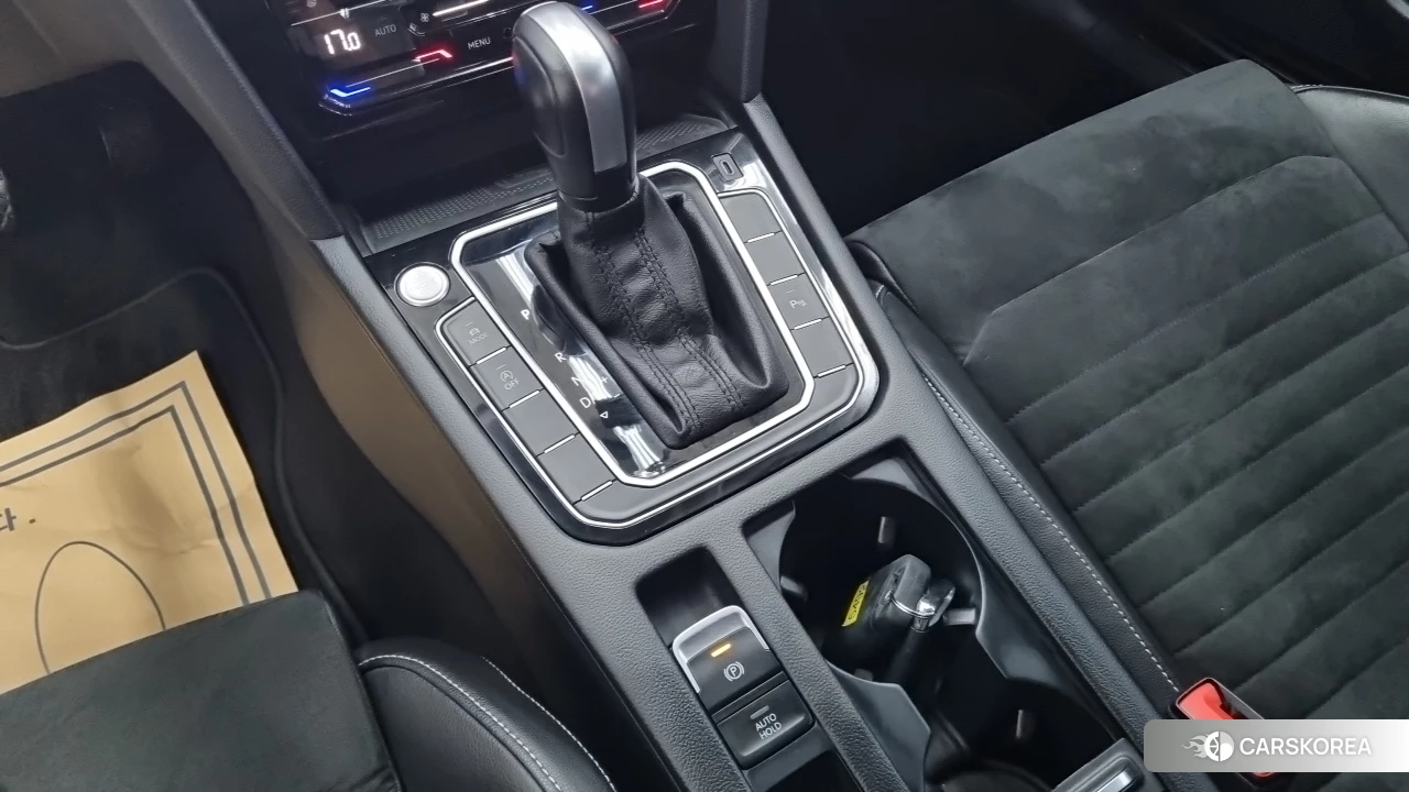 Volkswagen Passat GT (B8) 2021 Белый из Кореи, фото 3