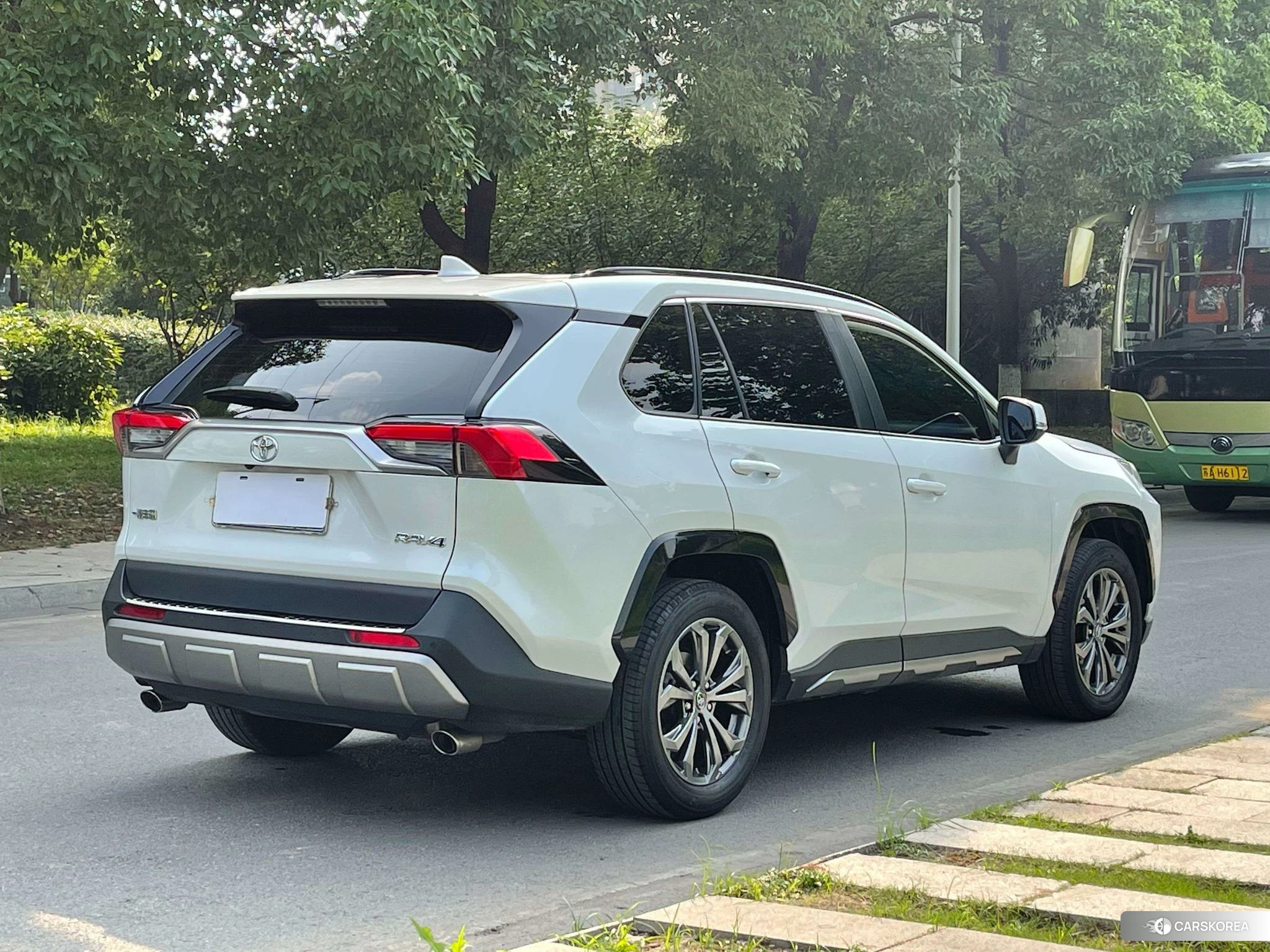 Toyota RAV4 Rongfang 2024 Белый из Китая, фото 3