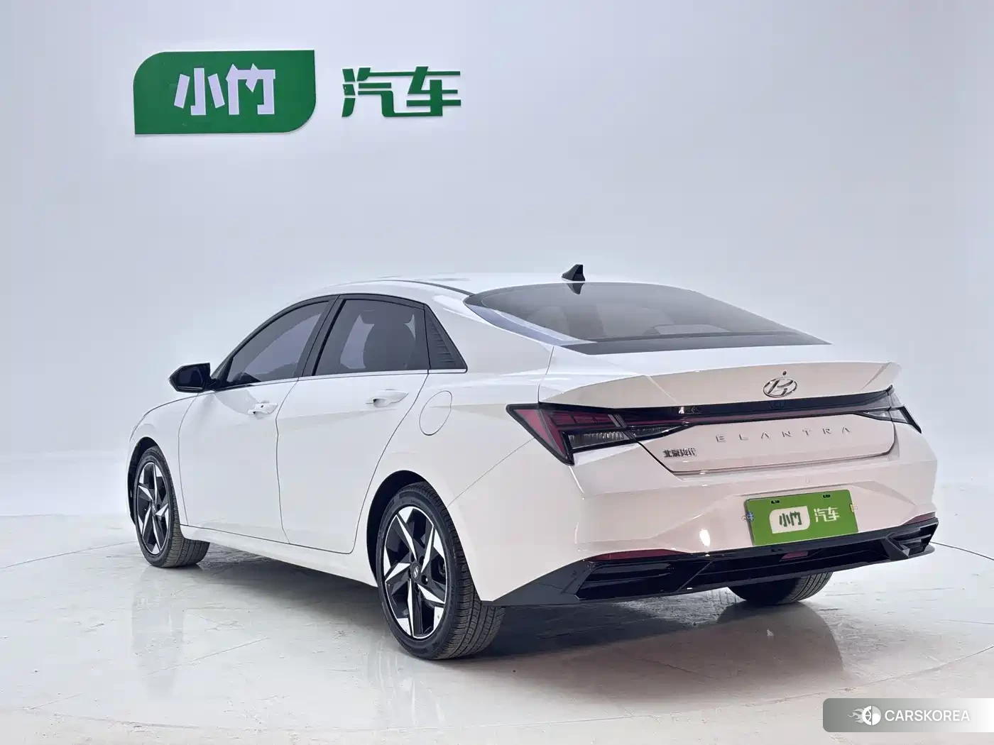 Hyundai Elantra 2022 Белый из Китая, фото 3
