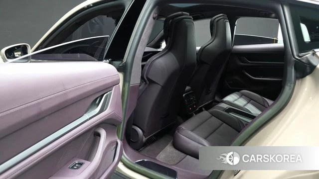 Porsche Taycan 2023 Розовый из Кореи, фото 3