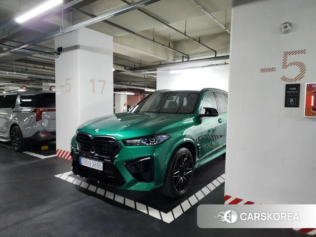 BMW X5M (G05) 2025 Зеленый из Кореи, фото 3