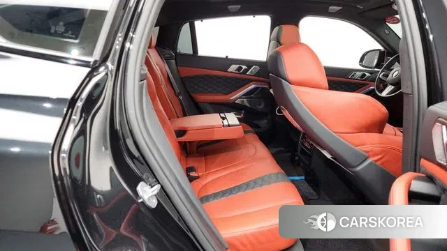 BMW X6M (G06) 2023 Черный из Кореи, фото 3