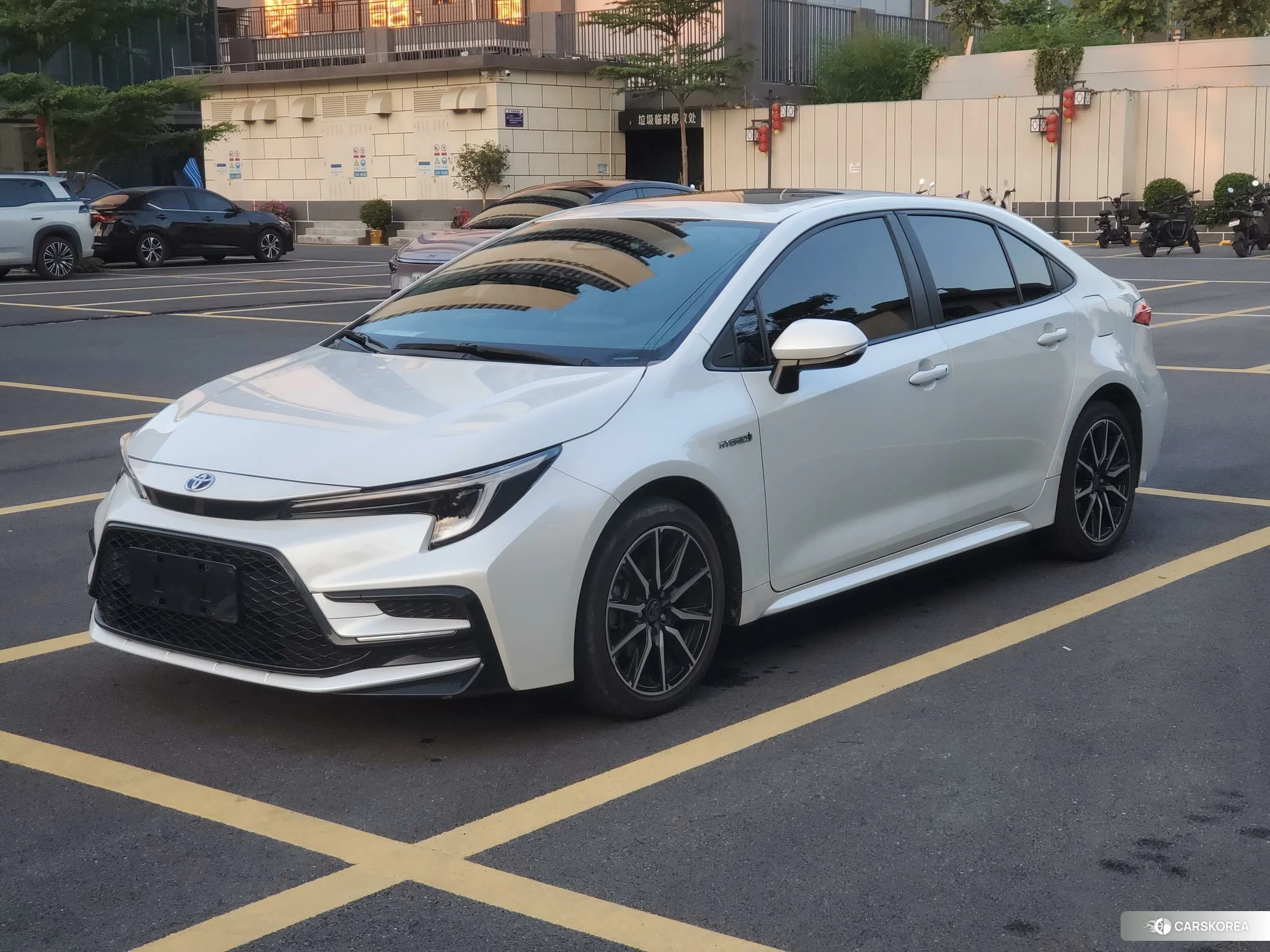 Toyota Lei Ling 2023 Белый из Китая, фото 3