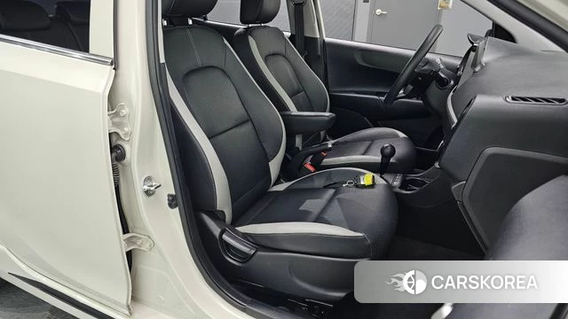 Kia Morning Urban (JA) 2022 Жемчужный цвет из Кореи, фото 3