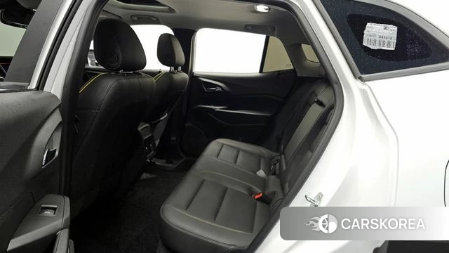 Chevrolet (GM Daewoo) Trax Crossover 2023 Белый из Кореи, фото 3