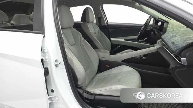 Hyundai Avante (CN7) 2021 Белый из Кореи, фото 3