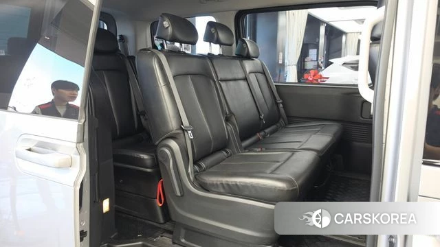 Hyundai Staria 2022 Серебристо-серый из Кореи, фото 3