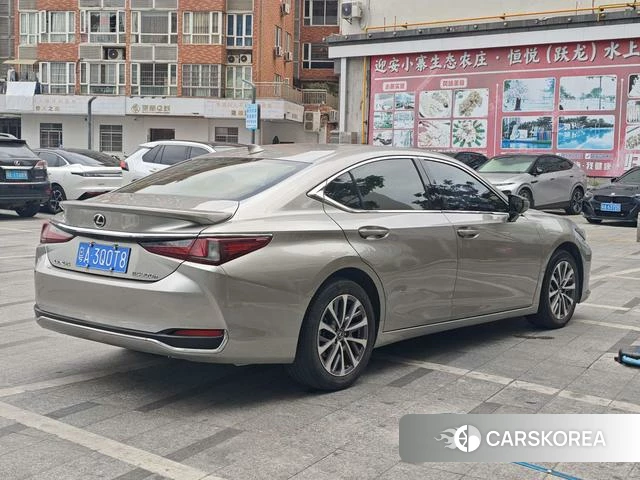 Lexus ES 2022 Шампань из Китая, фото 3