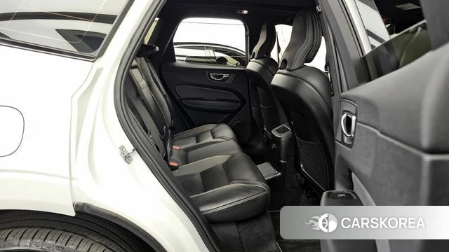 Volvo XC60 second Generation 2020 Белый из Кореи, фото 3