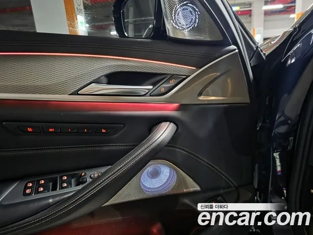 BMW 5 Series (G30) 2018 Черный из Кореи, фото 3