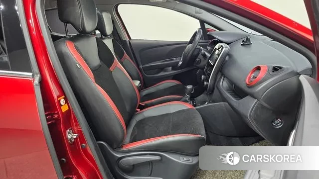 Renault Korea (Samsung) Clio 2019 Красный из Кореи, фото 3