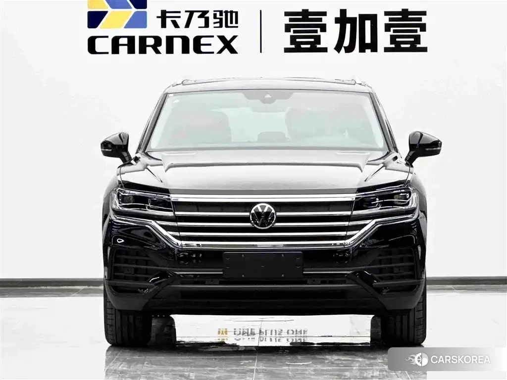 Volkswagen Touareg 2026 Черный из Китая, фото 3