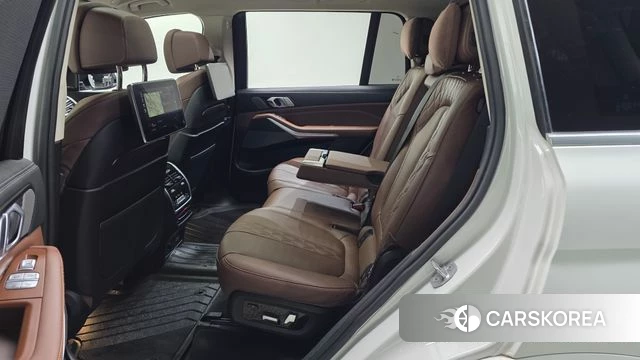 BMW X7 (G07) 2022 Белый из Кореи, фото 3