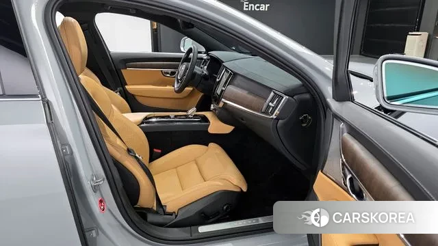 Volvo S90 2024 Серый из Кореи, фото 3