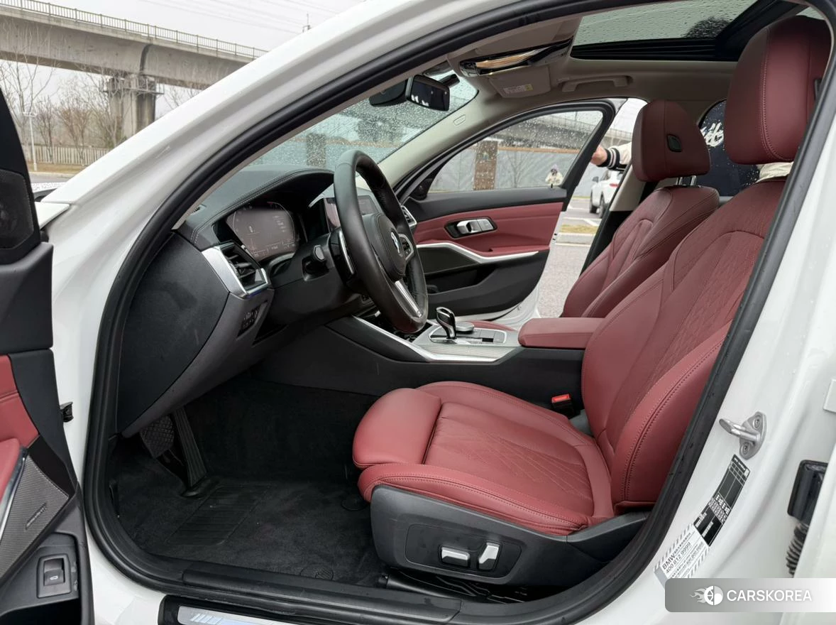 BMW 3 series 2022 Белый из Китая, фото 3