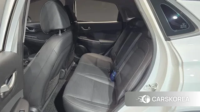 Hyundai Kona 2018 Белый из Кореи, фото 3