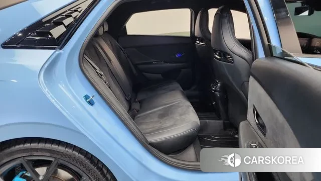 Hyundai The New Avante (CN7) 2023 Небесно-голубой из Кореи, фото 3