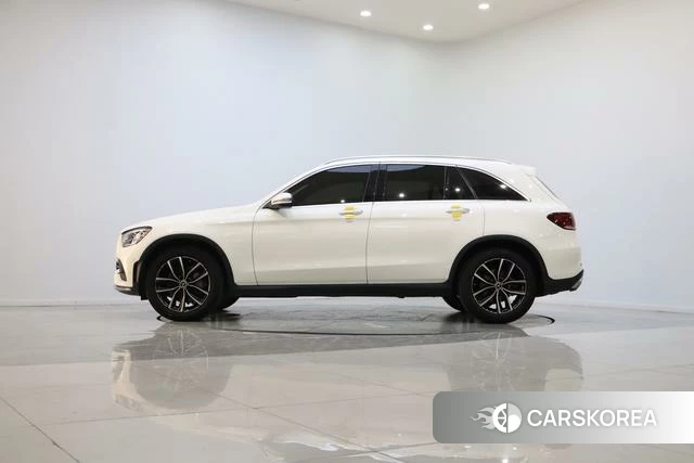 Mercedes-Benz GLC 2022 Белый из Китая, фото 3
