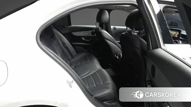 Mercedes-Benz C-Class W205 2018 Белый из Кореи, фото 3