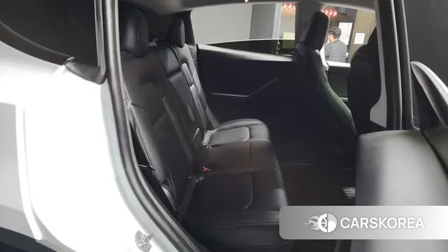 Tesla Model Y 2024 Белый из Кореи, фото 3