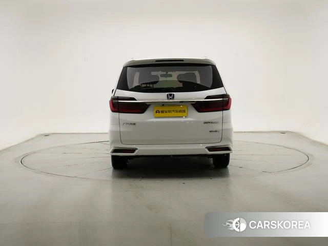 Honda Odyssey 2022 Белый из Китая, фото 3
