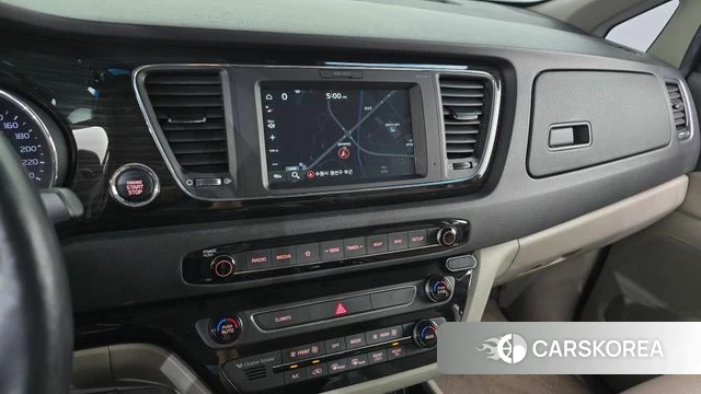 Kia The New Carnival 2020 Серый из Кореи, фото 3