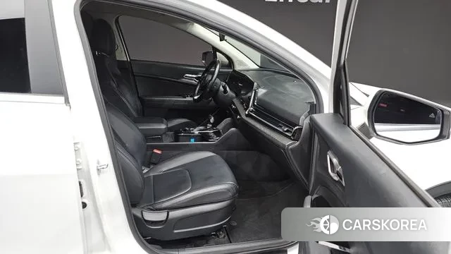 Kia Sportage 5th Generation 2022 Белый из Кореи, фото 3