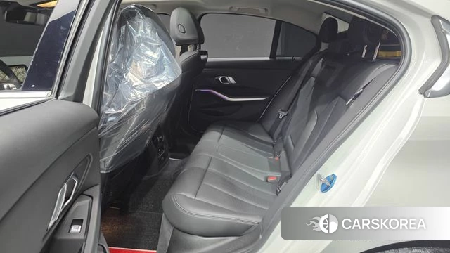 BMW 3 Series (G20) 2022 Белый из Кореи, фото 3