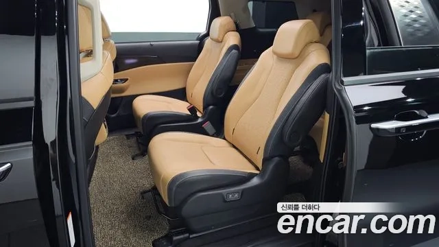 Kia Carnival 4th generation 2023 Черный из Кореи, фото 3