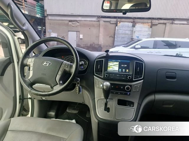 Hyundai The New Grand Starex 2018 Белый из Кореи, фото 3