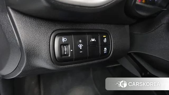 Hyundai Venue 2022 Белый из Кореи, фото 3