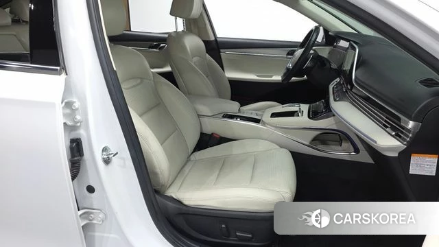 Hyundai The New Grandeur IG Hybrid 2022 Белый из Кореи, фото 3