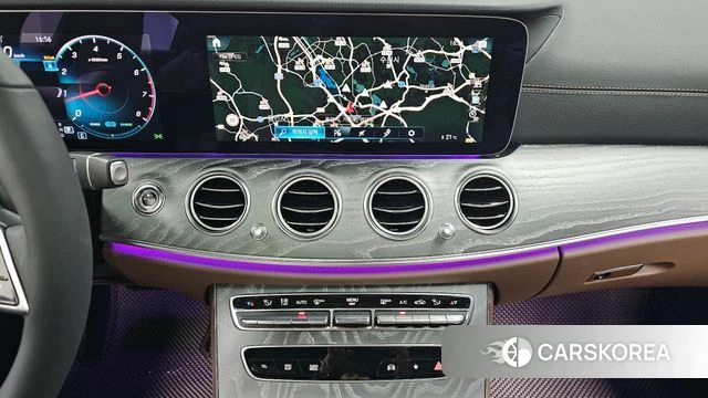Mercedes-Benz E-Class W213 2023 Серый из Кореи, фото 3