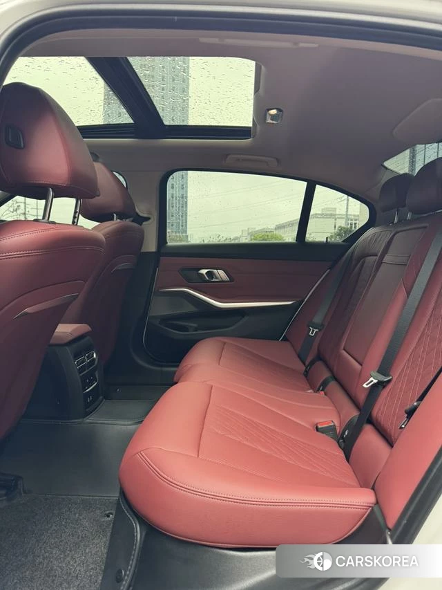 BMW 3 series 2024 Белый из Китая, фото 3
