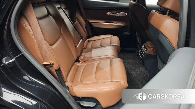 Genesis GV70 2022 Черный из Кореи, фото 3