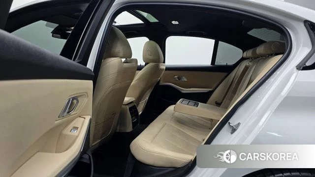 BMW 3 Series (G20) 2021 Белый из Кореи, фото 3