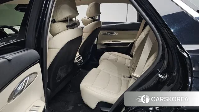 Genesis GV70 2021 Черный из Кореи, фото 3