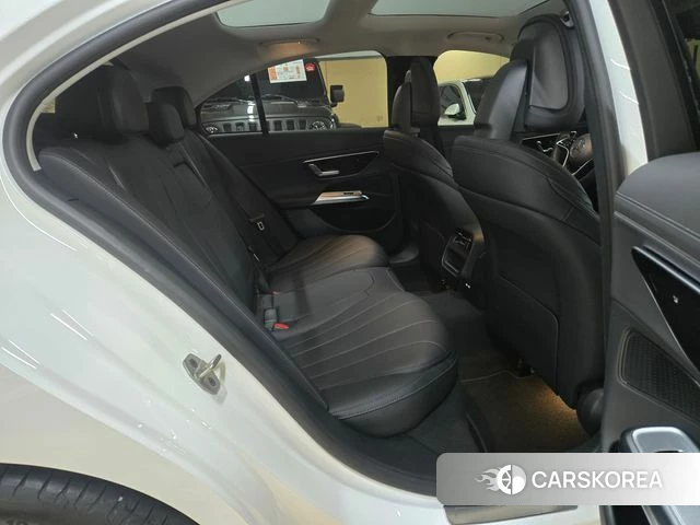 Mercedes-Benz E-Class W214 2025 Белый из Кореи, фото 3